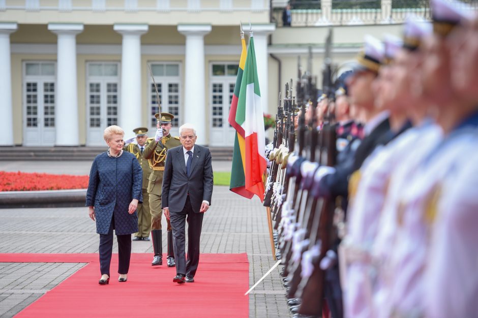 Italijos prezidentas reiškia solidarumą Lietuvai dėl kylančių saugumo iššūkių