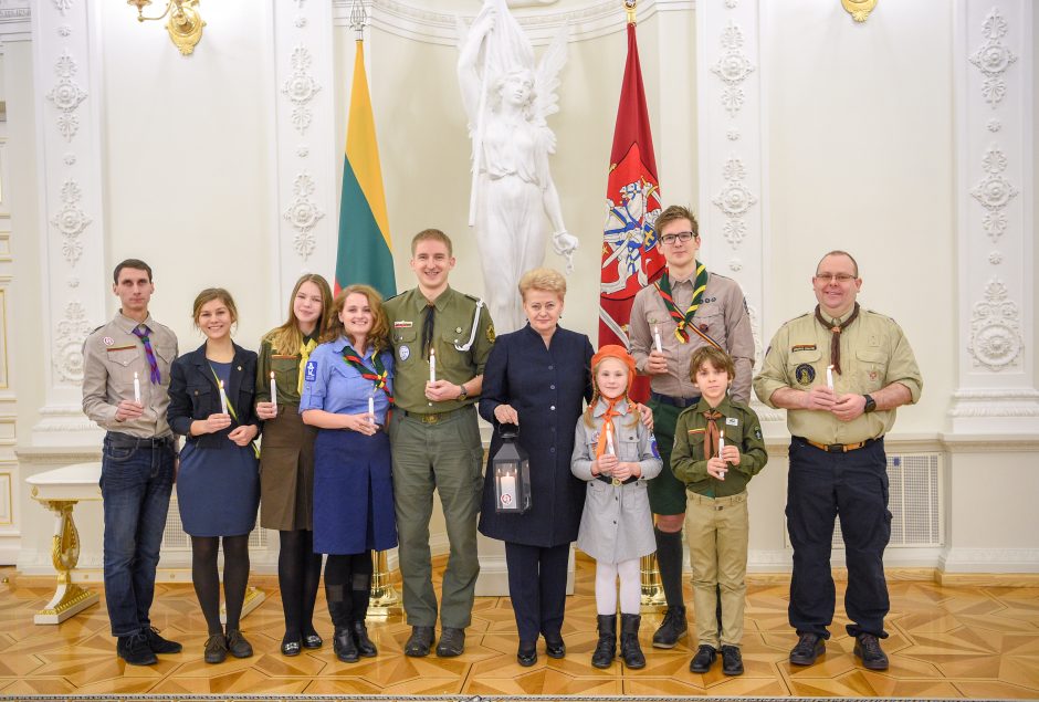 Prezidentūrą pasiekė Betliejaus taikos ugnis