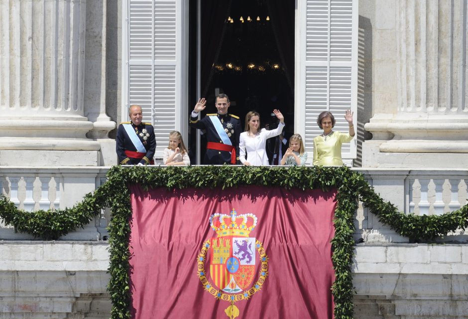 Ispanijos karalius Felipe VI: nauja viltis skandalų persekiojamai šeimai