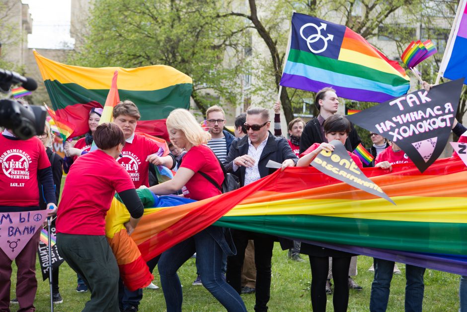 Gėjų lyga protestavo dėl žmogaus teisių Čečėnijoje