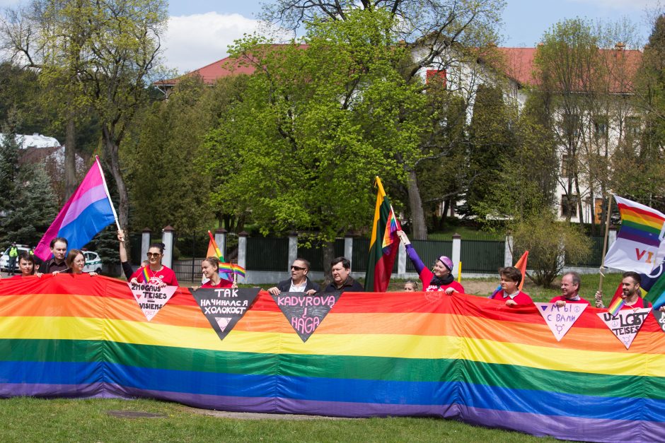 Gėjų lyga protestavo dėl žmogaus teisių Čečėnijoje