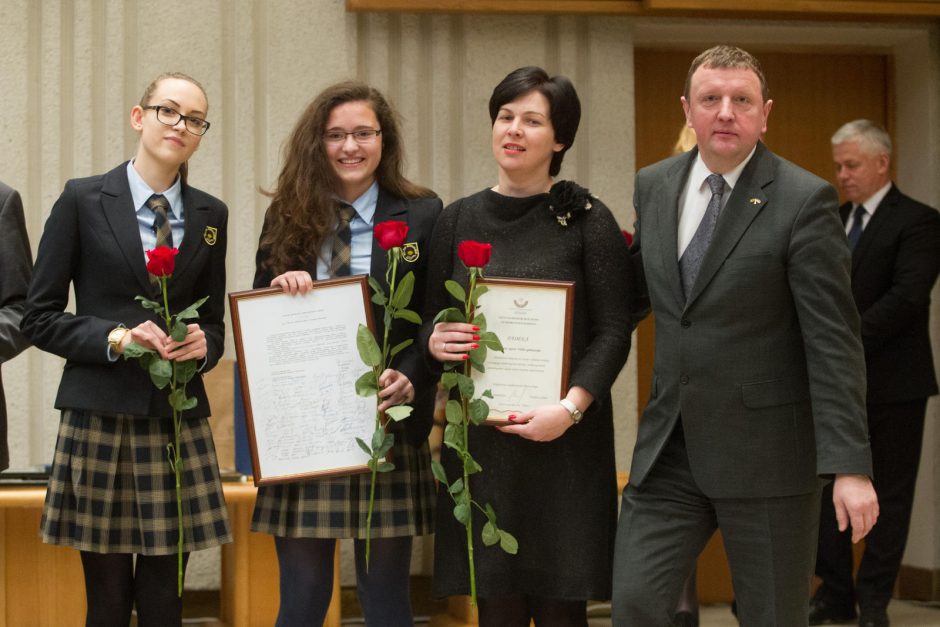 Lietuvoje auga nepakantumas korupcijai