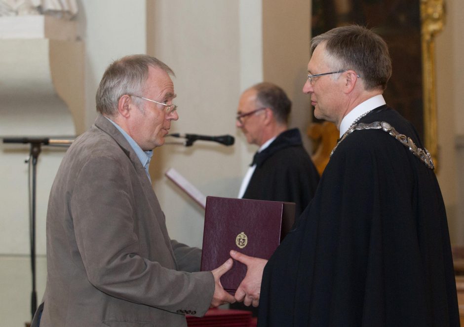 Akademiniai Vilniaus universiteto metai palydėti „Finis anni academici“ švente