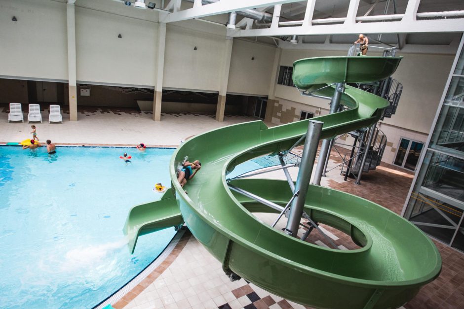 „Girstučio“ baseiną apgulė plaukimo pamokų ištroškę vaikai