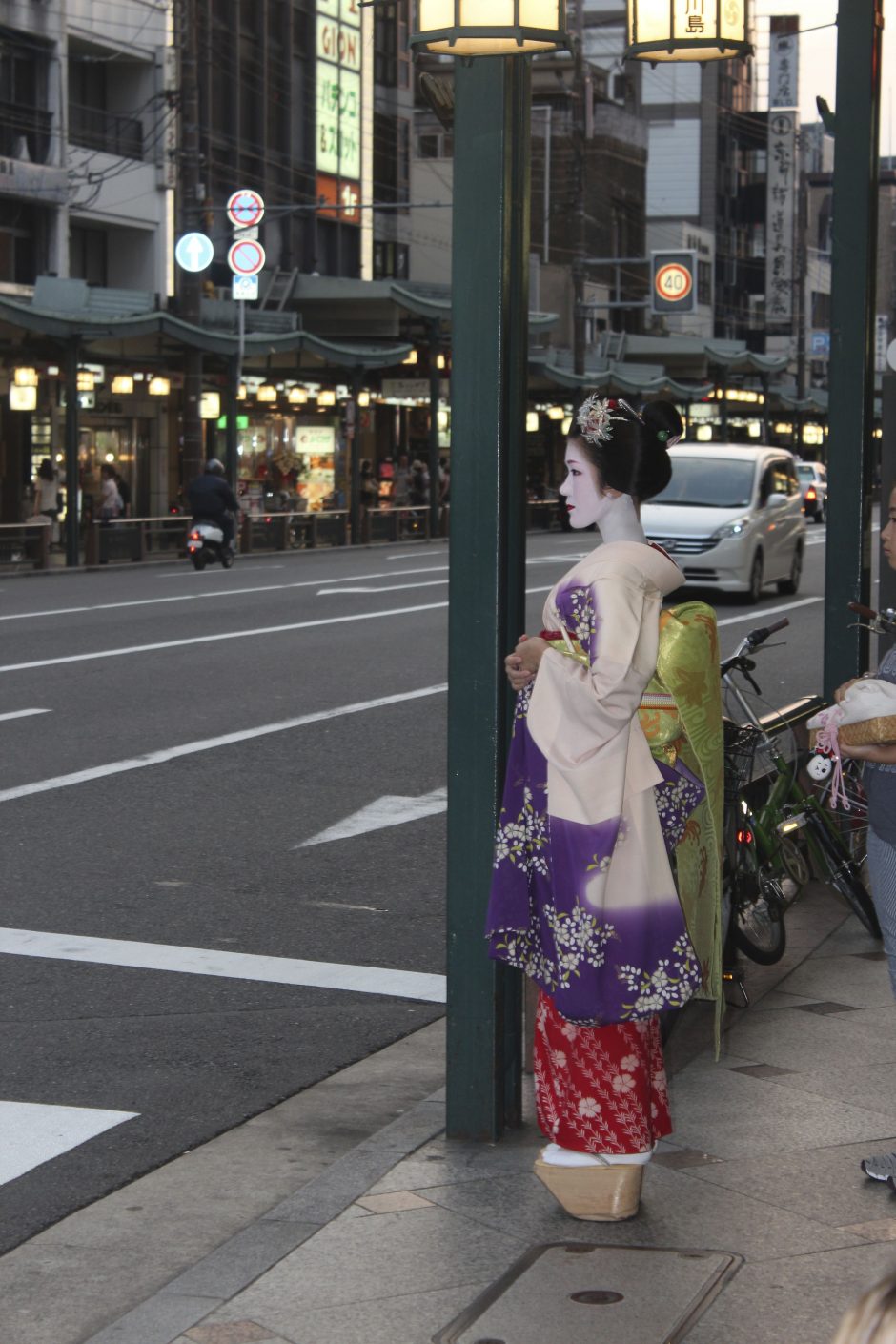 Japonijoje nėščia moteris užleis vietą savo sūnui