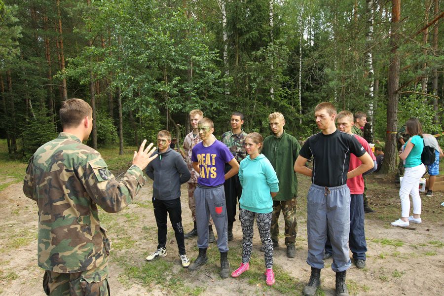 Jaunųjų šaulių pratybų dalyviai: įveikus šią trasą galima ir kalnus nuversti