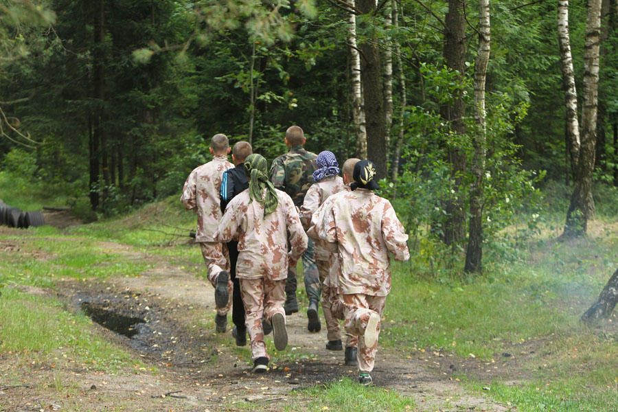 Jaunųjų šaulių pratybų dalyviai: įveikus šią trasą galima ir kalnus nuversti