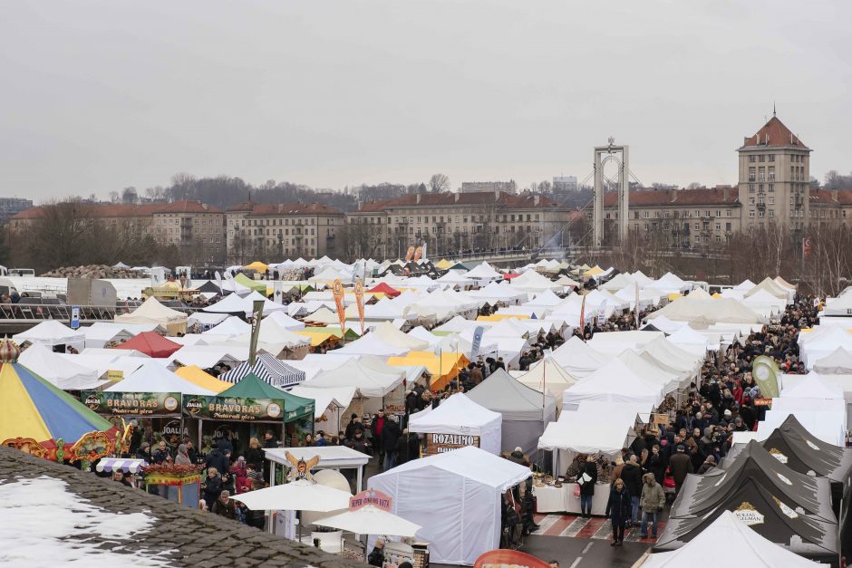 Žinomi kauniečiai Kazimiero mugėje ieško ir egzotikos, ir duonos kasdieninės 