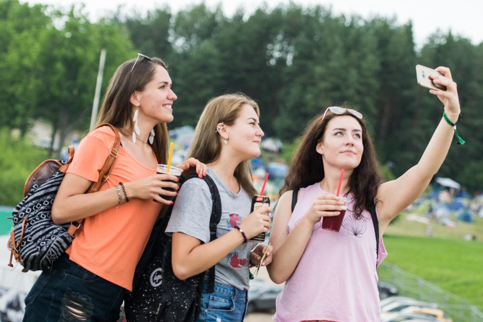 Zarasuose prasidėjo „Galapagai 2017“: pozityvumo užtaisas ir daug geros muzikos