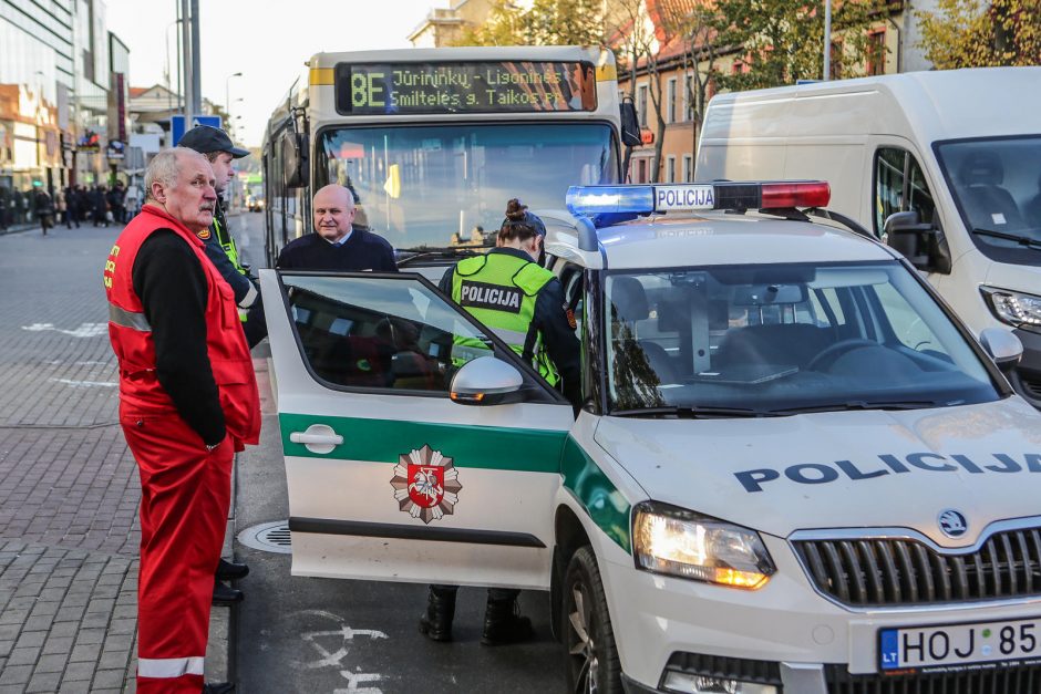 Uostamiesčio perėjoje vyrą kliudė autobusas