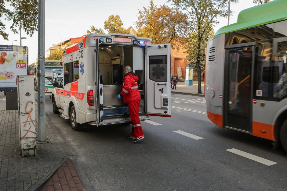 Uostamiesčio perėjoje vyrą kliudė autobusas