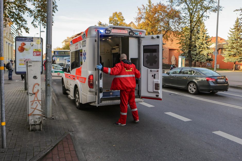 Uostamiesčio perėjoje vyrą kliudė autobusas