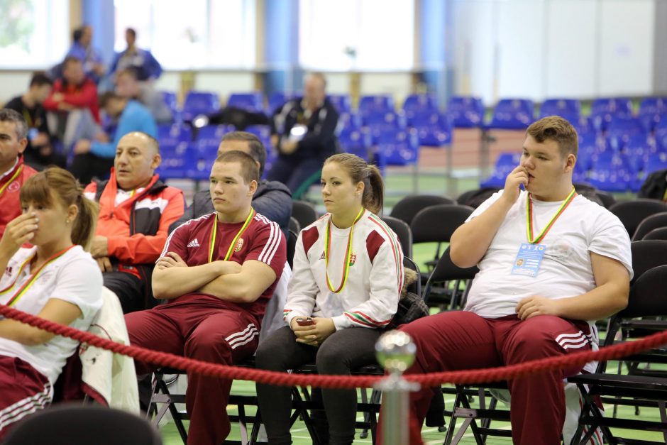 Pirmieji jaunimo čempionato medaliai išvežti į septynias valstybes