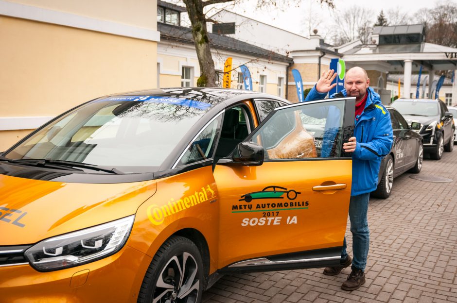 ,,Metų automobilis 2017“: prasidėjo konkurso bandymų stovykla