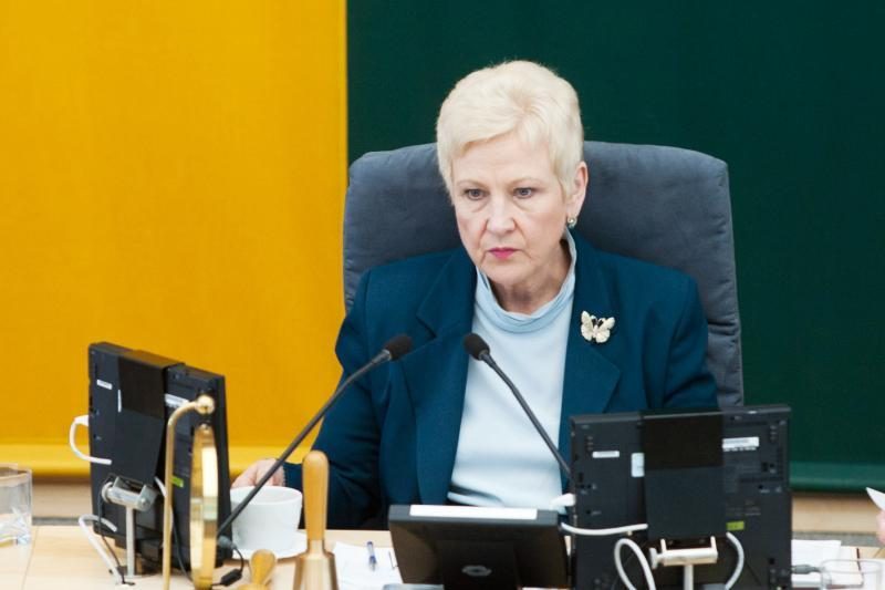 Seimo pirmininkė ragina E.Lementauską trauktis iš parlamento