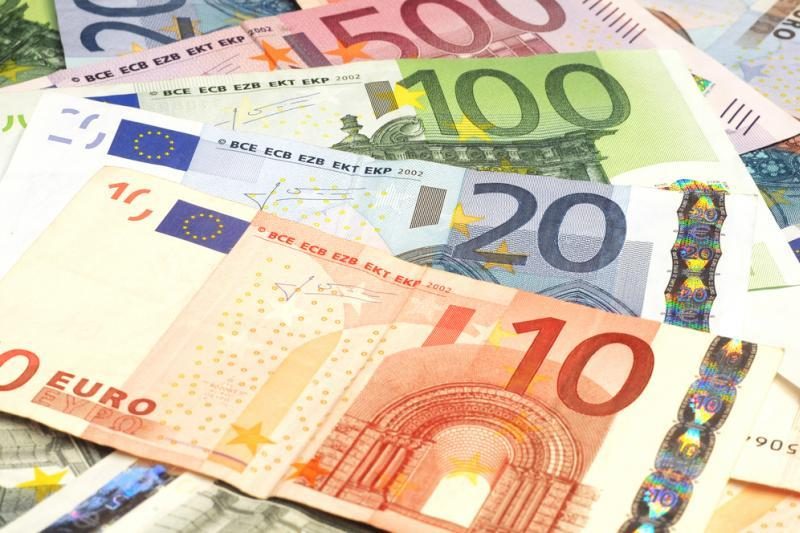 Artėjant eurui keičiasi ir vartotojų įpročiai
