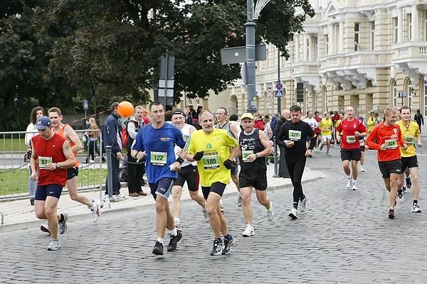 Seimas įsteigė savo taurę Vilniaus maratono dalyviams