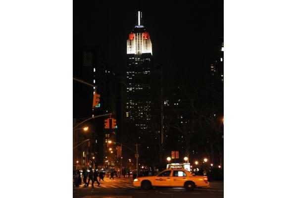 „Empire State Building“ nusidažė Japonijos vėliavos spalvomis