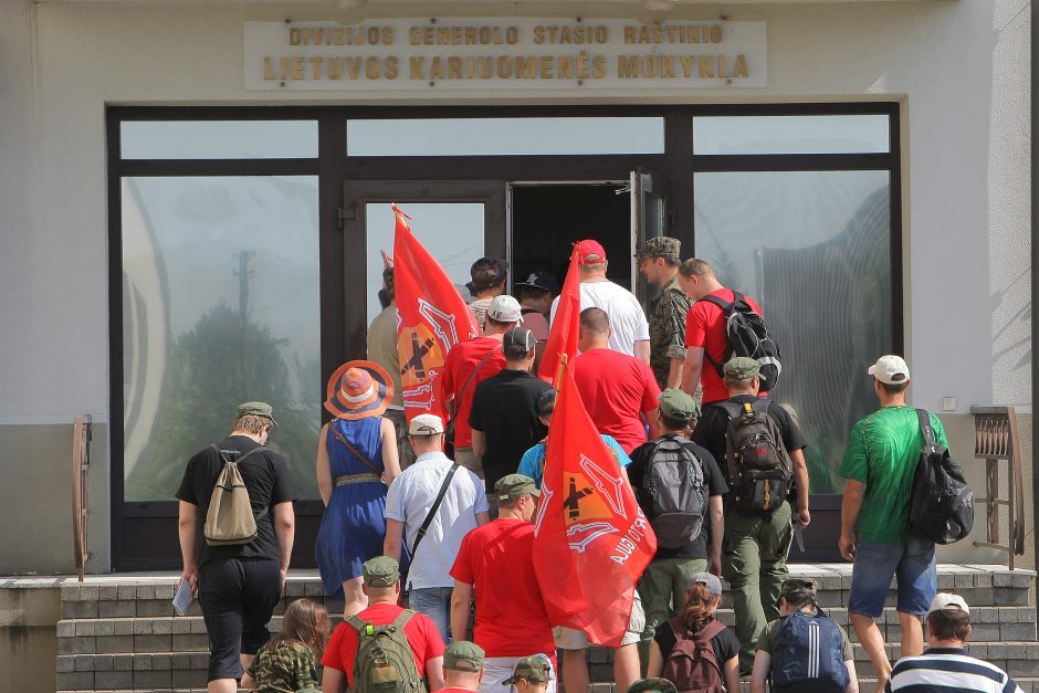 Žygyje sužinojo, kad vokiečiai paliepė įrengti tualetus