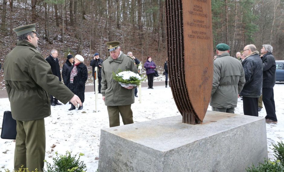 Prie generolo paminklo paminėtos laisvės armijos įkūrimo metinės