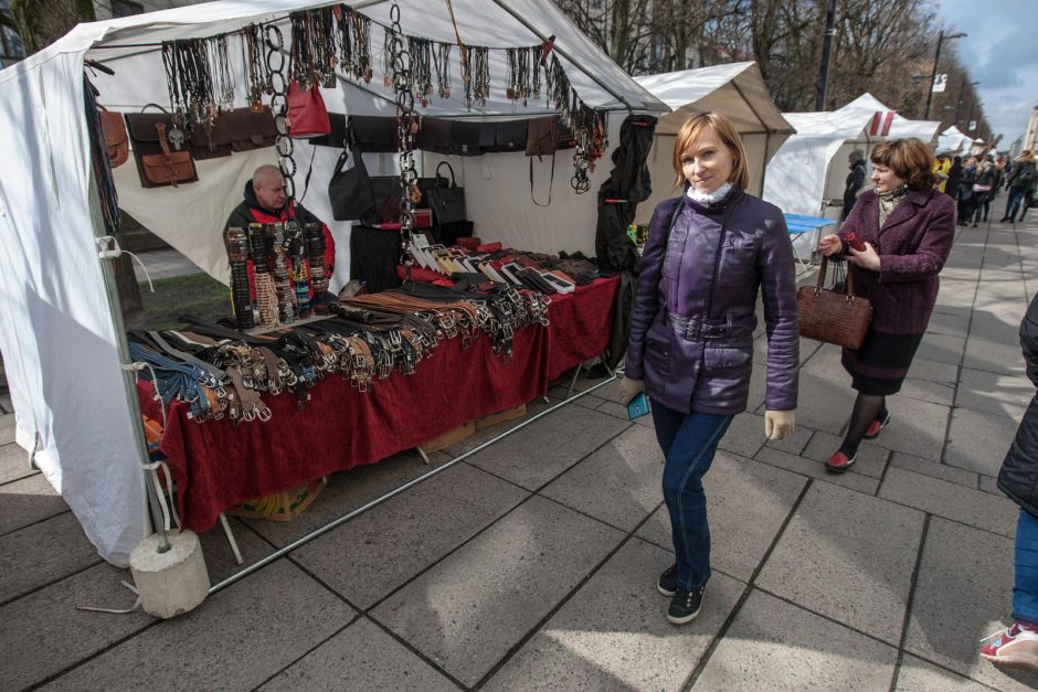 Mugė vilioja ir pirkėjus, ir ieškančiuosius pramogų