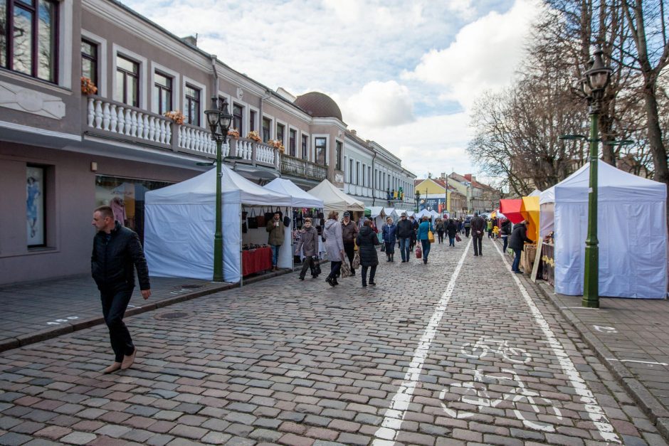 Mugė vilioja ir pirkėjus, ir ieškančiuosius pramogų