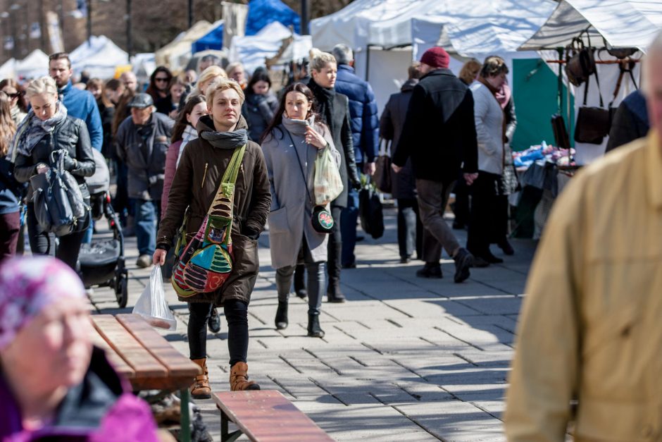 Mugė vilioja ir pirkėjus, ir ieškančiuosius pramogų