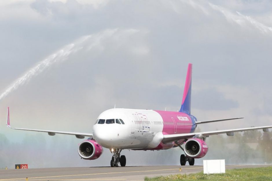 „Wizz Air“ vasarą pasitinka naujais orlaiviais ir interneto svetaine