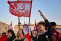 Prancūzų komunistai švenčia pergalę Marselyje.