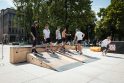 Vienybės aikštėje ekstremalaus sporto meistrai demonstravo įgūdžius ant riedlenčių