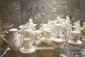 Stilius: net ir masiškai gaminti „Jiesios“ dirbiniai išsiskyrė meniškumu – kaulinio porceliano trapumą pabrėžiančiomis formomis, subtiliu dekoru.