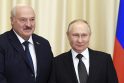 Aliaksandras Lukašenka (kairėje) ir Vladimiras Putinas (dešinėje)