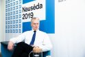 Šuolis: G. Nausėda paskelbė dalyvausiantis 2019 m. prezidento rinkimuose 2018-ųjų rugsėjį, ir jo reitingai šovė iki 22 proc. Dar liepą apklausoje, kas geriausiai atstovauja jūsų interesams, jis buvo vienuoliktas su 2 proc. rėmėjų.
