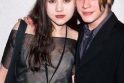 1998 metais filmo „Vienas namuose“ žvaigždė septyniolikmetis Macaulay Culkin (Makaulis Kalkinas) vedė savo bendraamžę Raqchel Miner (Rachelę Mainer).