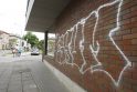 Taikinys: grafitininkai ne pirmą kartą nusitaikė į Bangų gatvės 8-ojo namo sieną.