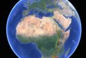 Galima rasti trijų erelių su GPS siųstuvais keliones po Afrikos žemyną ir Europą. Mėlyna spalva pažymėta jauniklio Nemuno, raudona – patelės Metidos, žalia – patino Kauno skrydžio trajektorija.