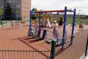 Atrakcija: Sąjūdžio parko žaidimų aikštelėje įrengtos sūpynės judėjimo negalią turintiems vaikams.