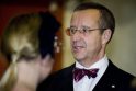 Estijos parlamentas perrinko prezidentą T.H.Ilvesą (papildyta)