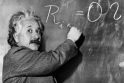 Nauji tyrimai pretenduoja paneigti A.Einšteino reliatyvumo teoriją?