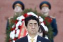 Japonijos premjeras pirmąkart per dešimtmetį vieši Kremliuje