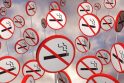 Palangoje įvestos nerūkymo zonos, bet apie tai skelbiančių ženklų nėra