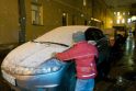 Sniegas sutrikdė elektros tiekimą keliuose šalies regionuose
