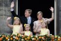 Nyderlandų karalienė Beatrix atsisakė sosto: nuo šiol valdo jos sūnus