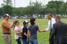 B. Obama pasivaikščiojo po Vašingtoną