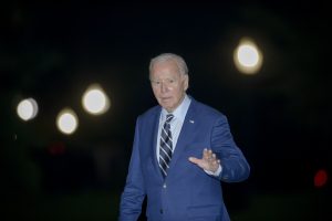 J. Bidenui atšaukus vizitą Vokietijoje atidedamas susitikimas dėl Ukrainos