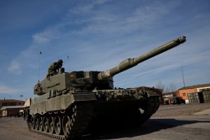 Ispanija siunčia Ukrainai naują tankų „Leopard 2“ partiją