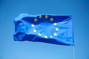ES įsigalios naujos taisyklės: įmonės turės mažinti neigiamą savo vertės grandinės poveikį