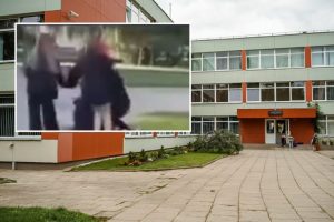 Panevėžio mokykloje mokinė peiliu smogė savo bendraamžei: paviešintas kraupus vaizdo įrašas