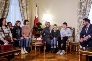Tarpininkaujant Katarui šeši ukrainiečių vaikai grąžinami iš Rusijos