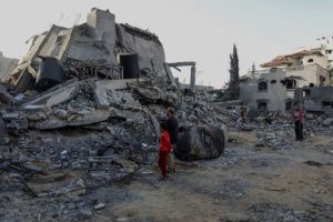 JT ekspertas: masinis gyvenamųjų namų naikinimas Gazos Ruože yra karo nusikaltimas